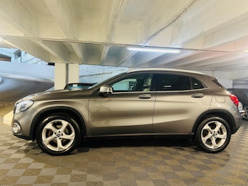 Used Mercedes-Benz GLA 2019 for sale - 76121332: Photo 2