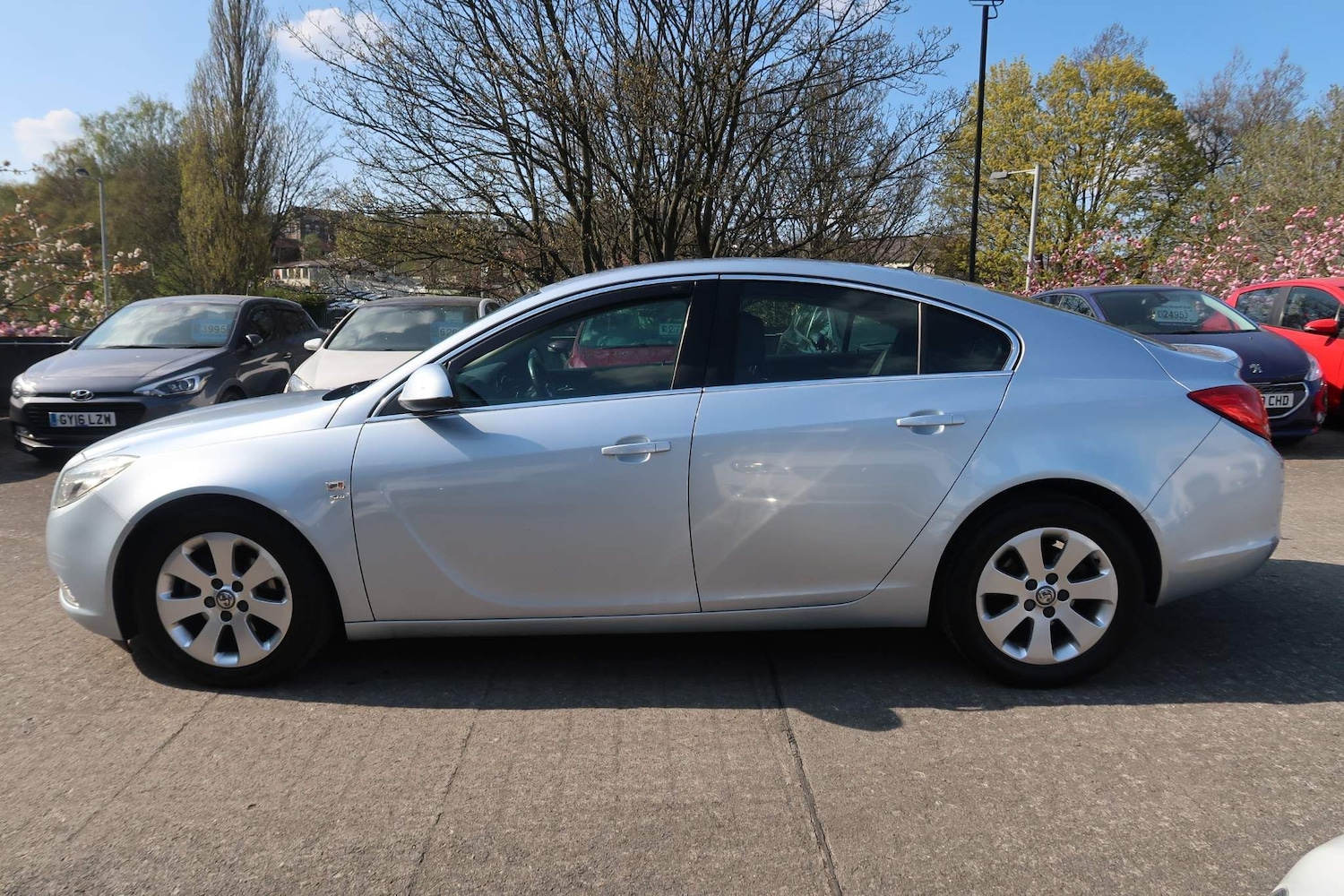 Used Vauxhall Insignia 2012 for sale - 76988201: Photo 2