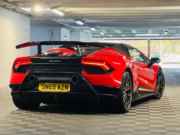 Used Lamborghini Huracan 2019 for sale - 73407250: Photo 14