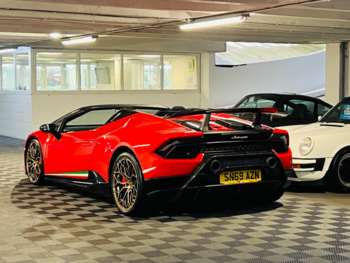 Used Lamborghini Huracan 2019 for sale - 73407250: Photo