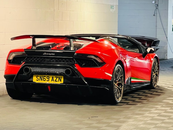 Used Lamborghini Huracan 2019 for sale - 73407250: Photo 4