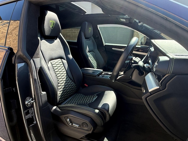 Used Lamborghini Urus for sale - 73133262: Photo 39