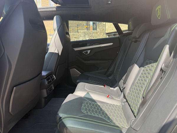 Used Lamborghini Urus for sale - 73133262: Photo 45