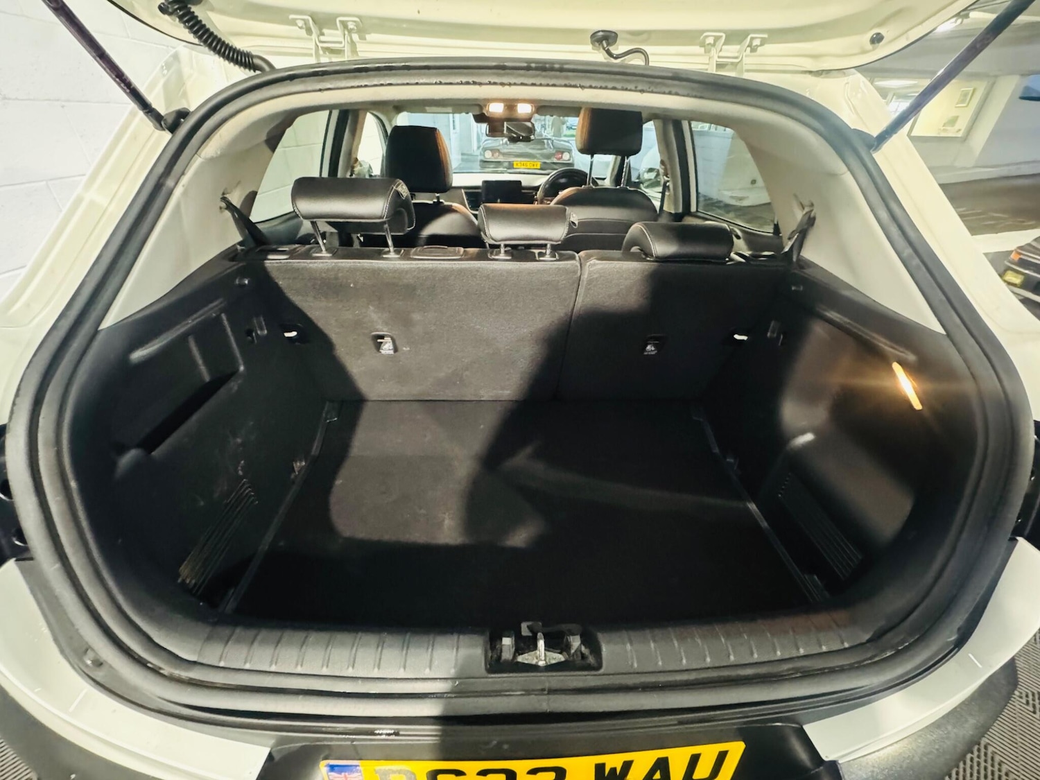 Used Kia Stonic 2022 for sale - 76832553: Photo 11