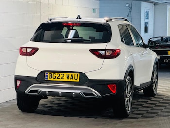 Used Kia Stonic 2022 for sale - 76832553: Photo