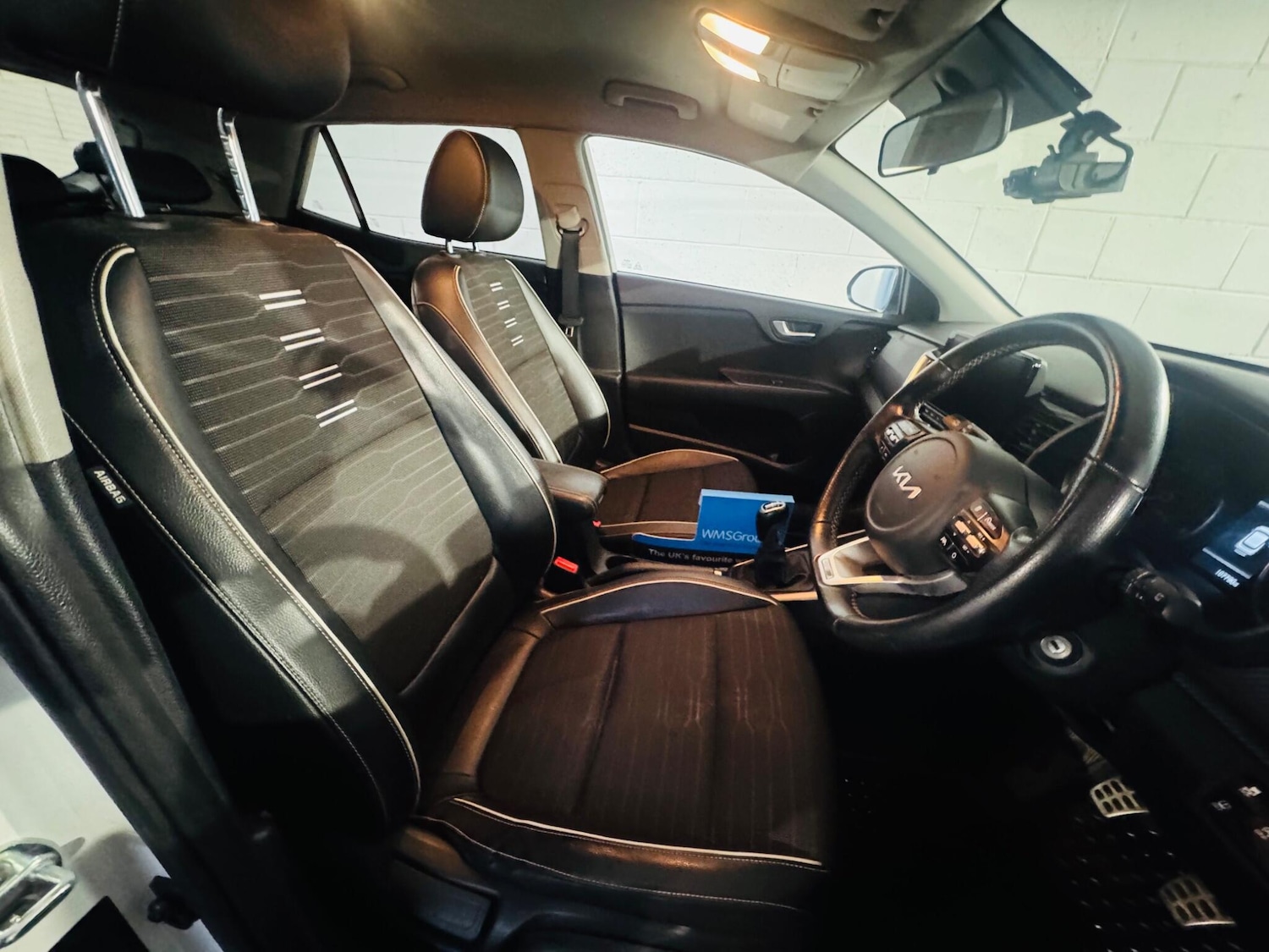 Used Kia Stonic 2022 for sale - 76832553: Photo 6