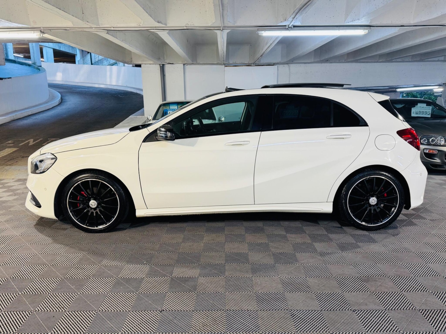 Used Mercedes-Benz A-Class 2016 for sale - 77081918: Photo 2