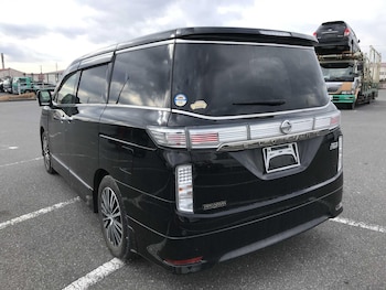 Used Nissan Elgrand 2014 for sale - 78822045: Photo