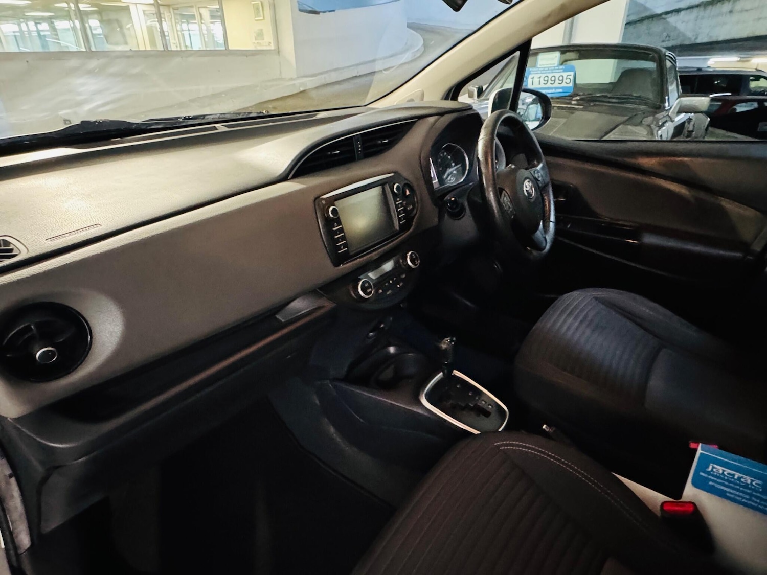 Used Toyota Yaris 2019 for sale - 76781543: Photo 11
