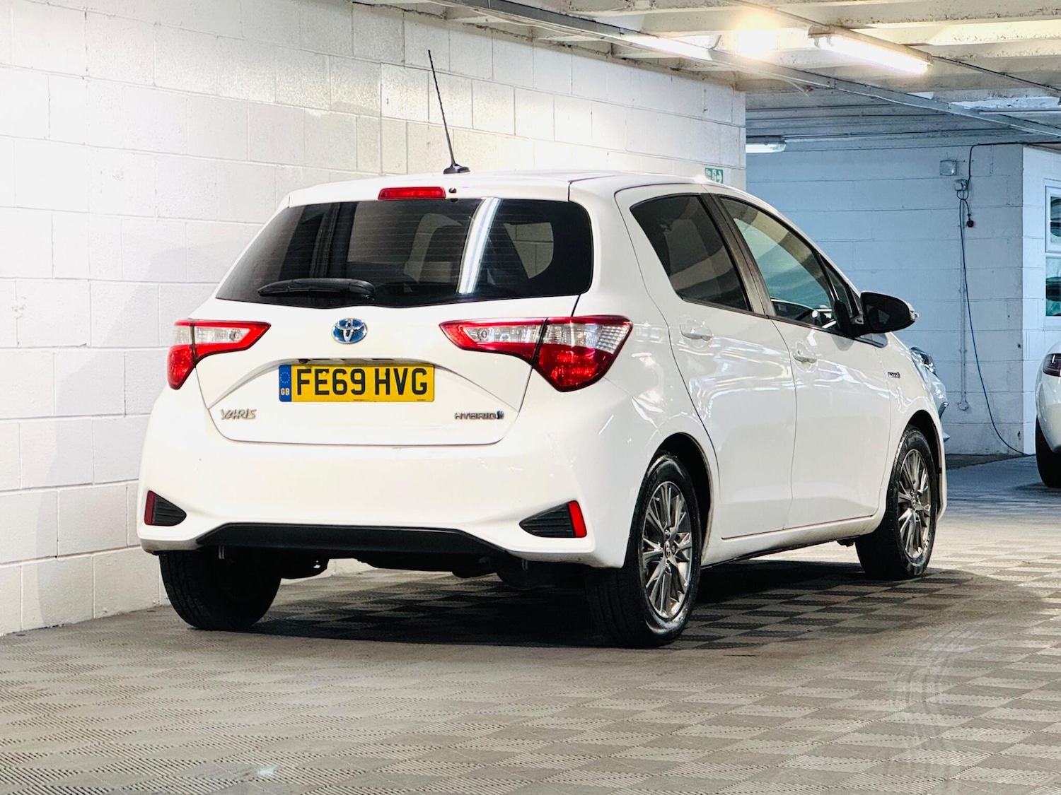 Used Toyota Yaris 2019 for sale - 76781543: Photo 19