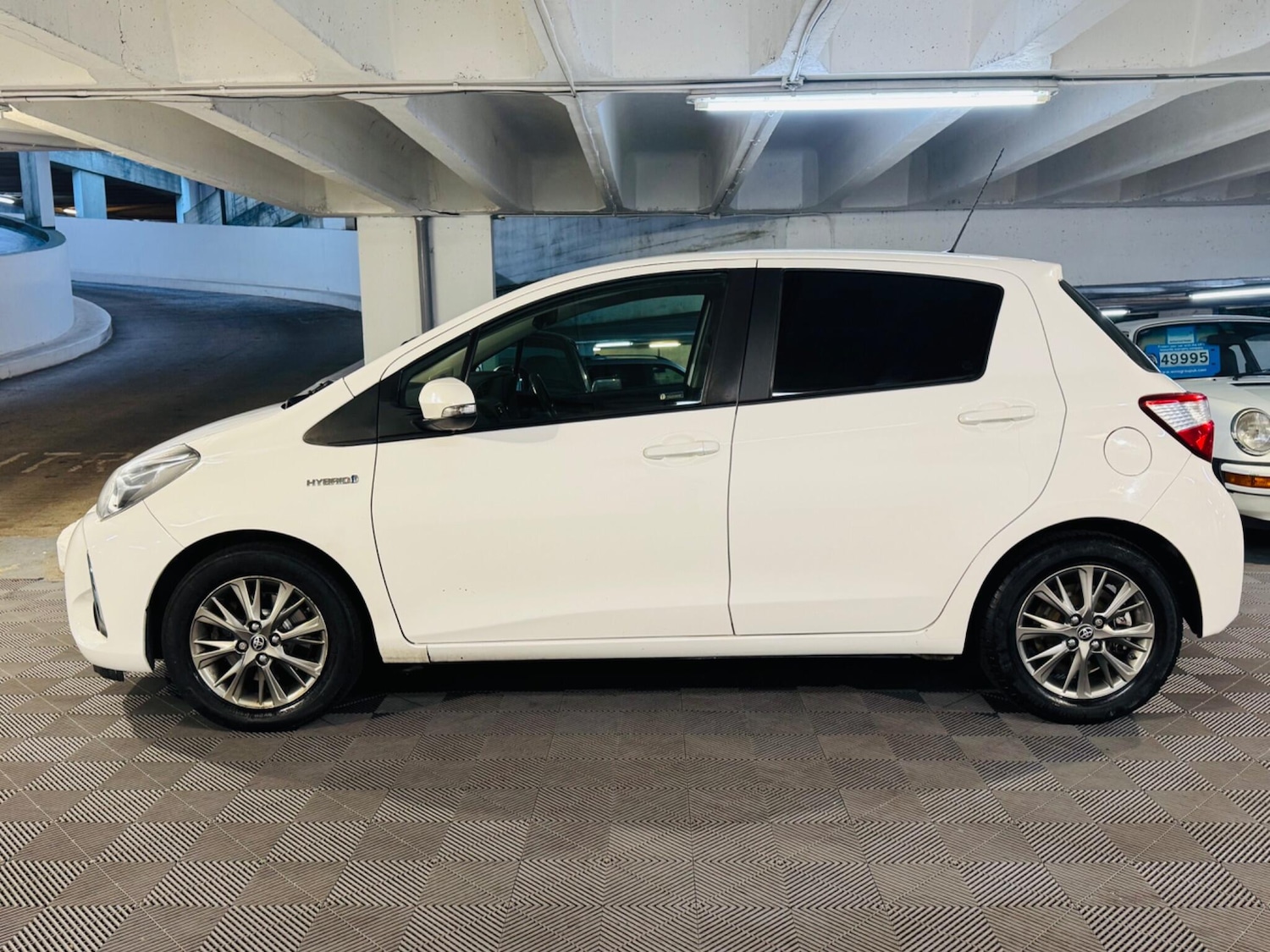 Used Toyota Yaris 2019 for sale - 76781543: Photo 2