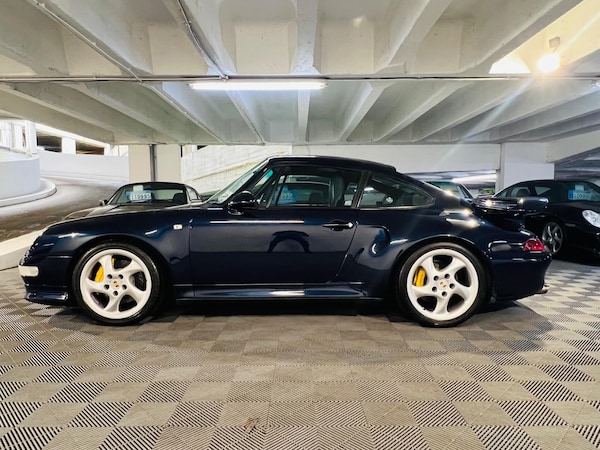 Used Porsche 911 for sale - 76138456: Photo 2