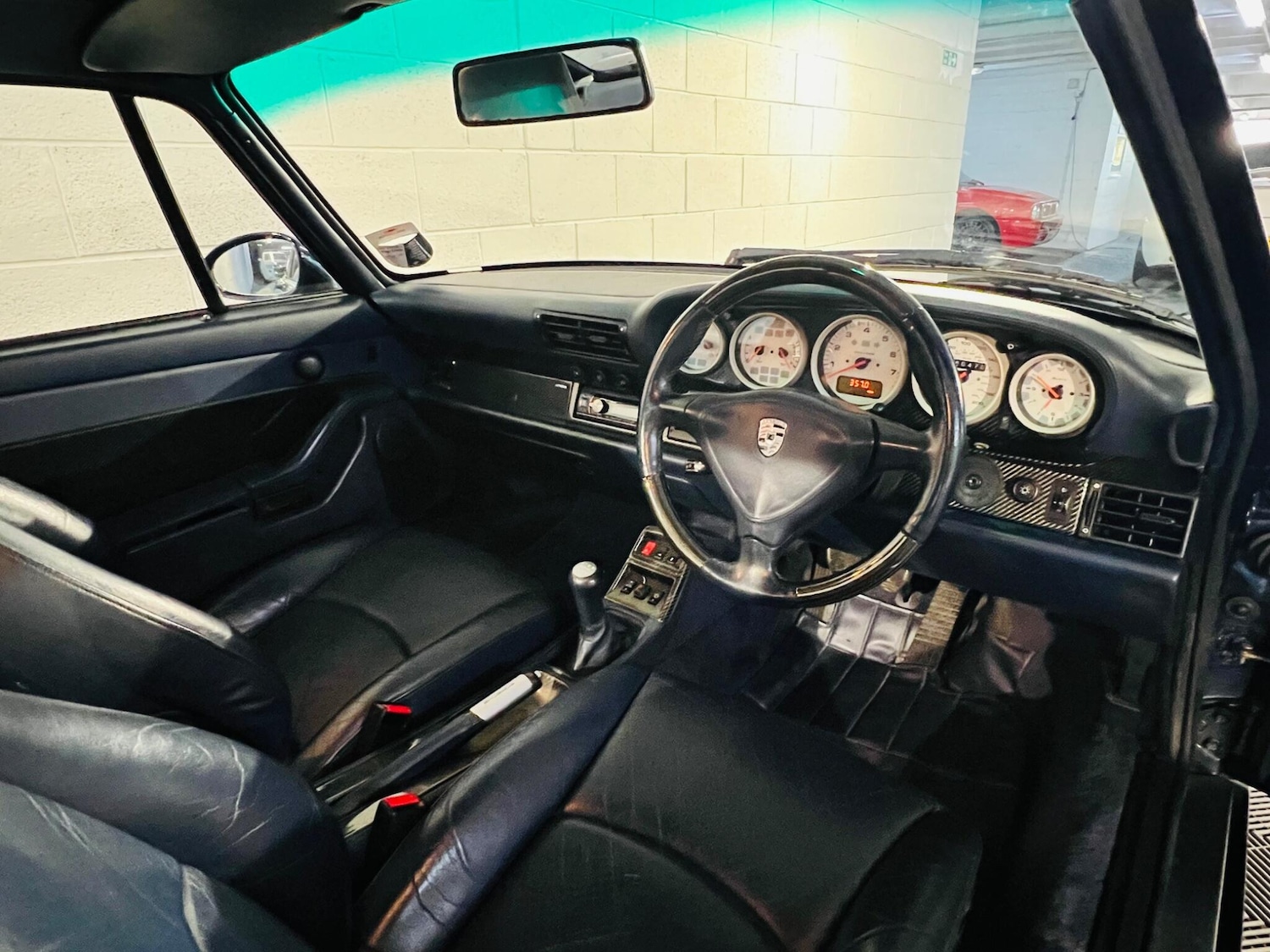Used Porsche 911 for sale - 76138456: Photo 8