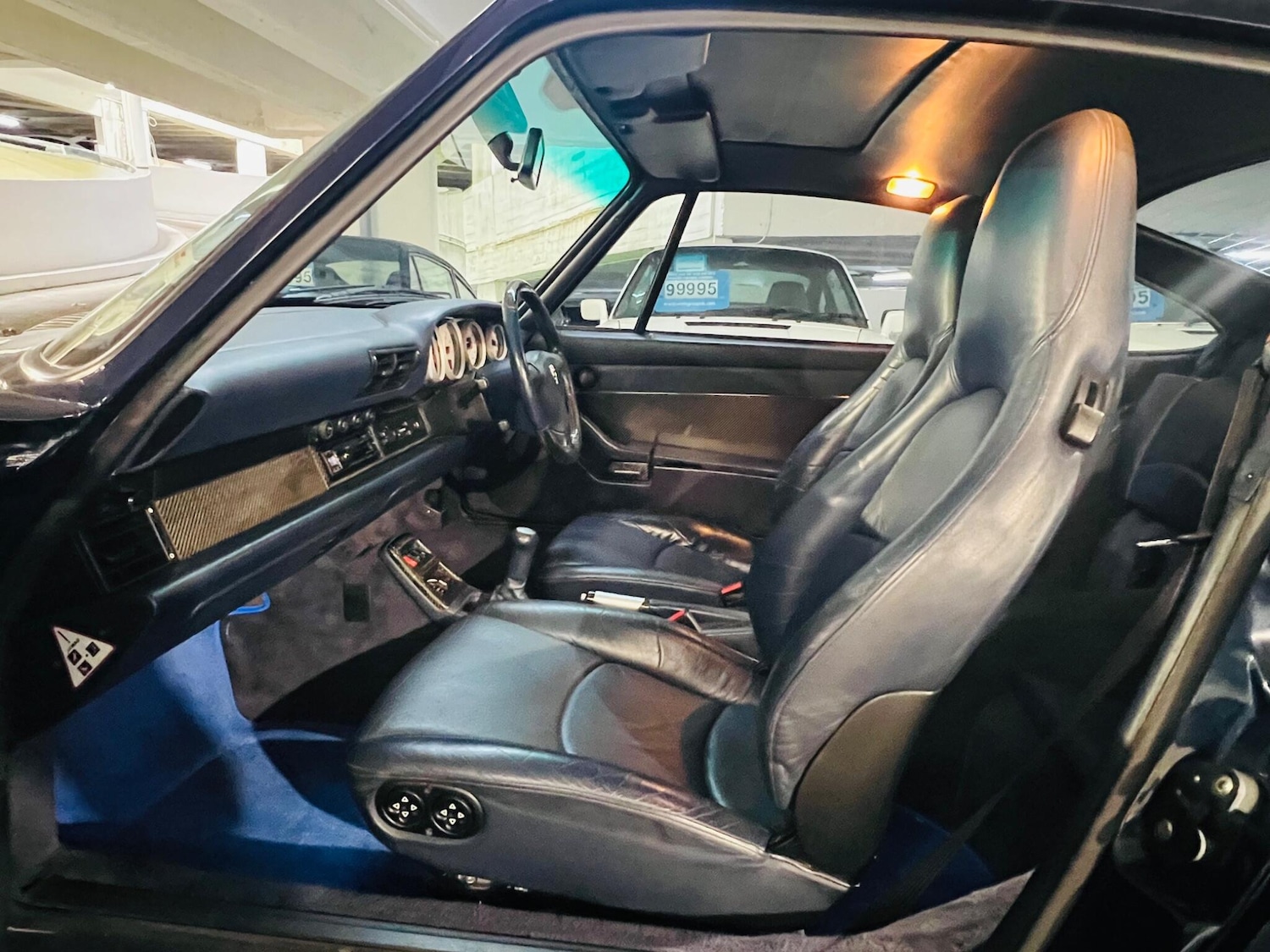 Used Porsche 911 for sale - 76138456: Photo 9