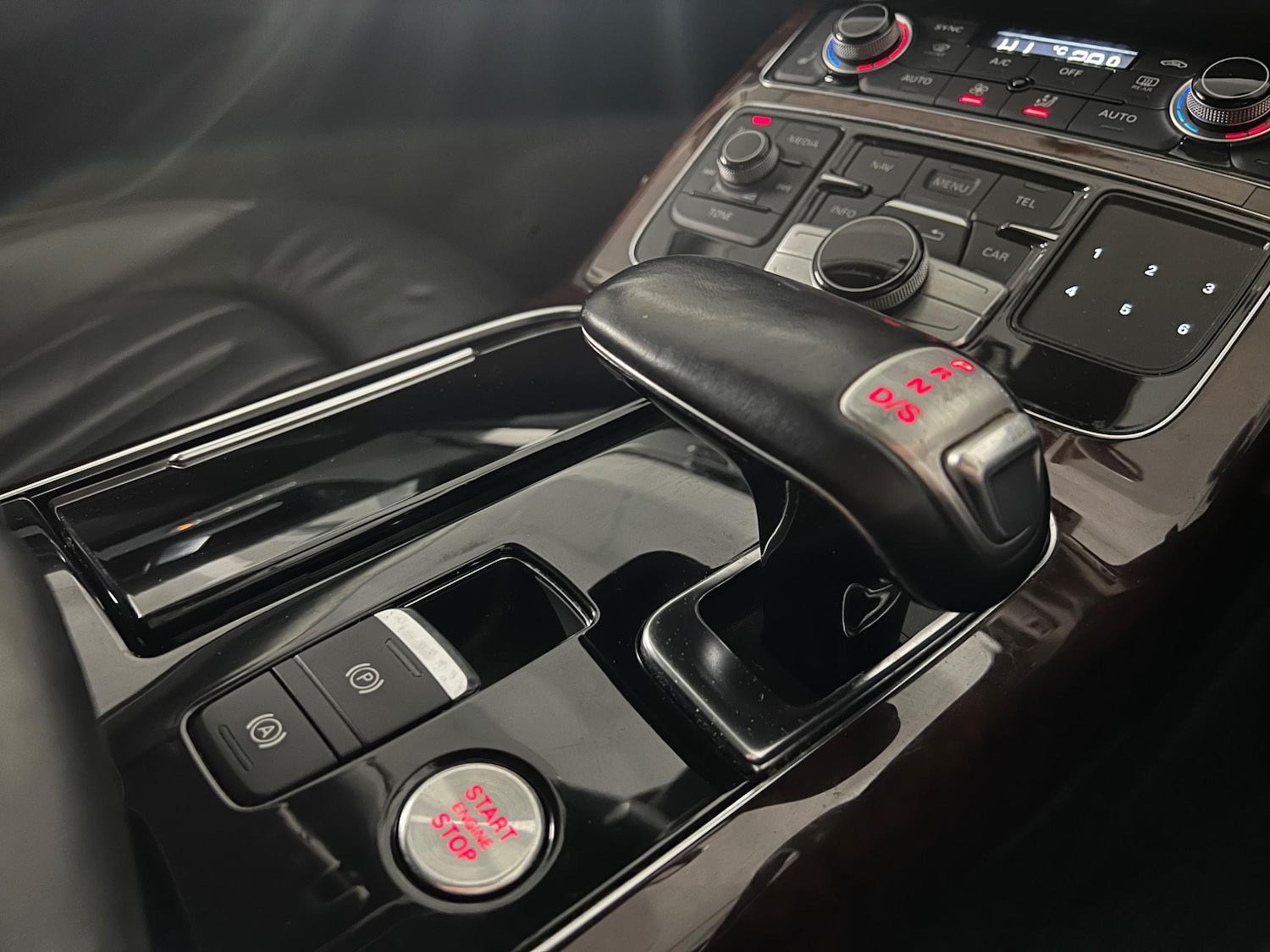 Used Audi A8 2013 for sale - 76988171: Photo 13