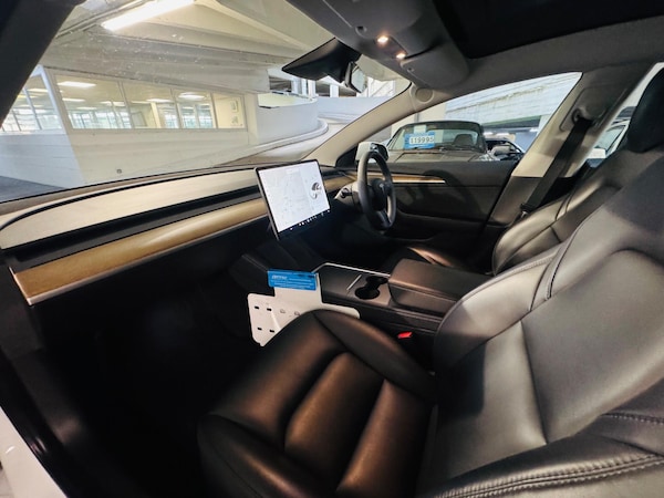 Used Tesla Model 3 2021 for sale - 76158833: Photo 10
