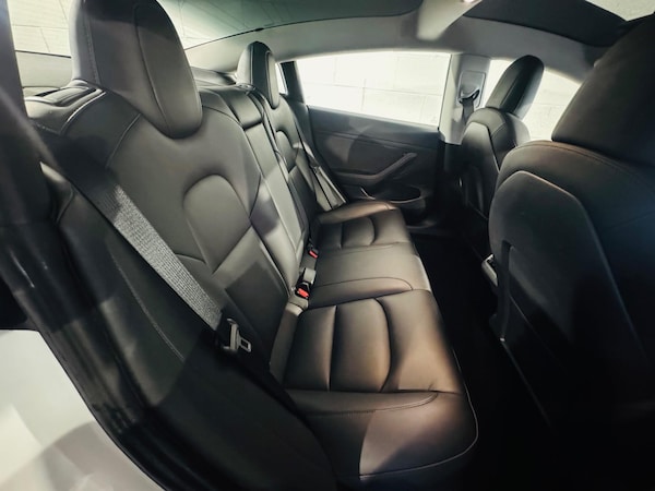 Used Tesla Model 3 2021 for sale - 76158833: Photo 11