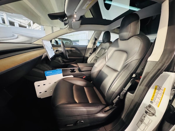 Used Tesla Model 3 2021 for sale - 76158833: Photo 9