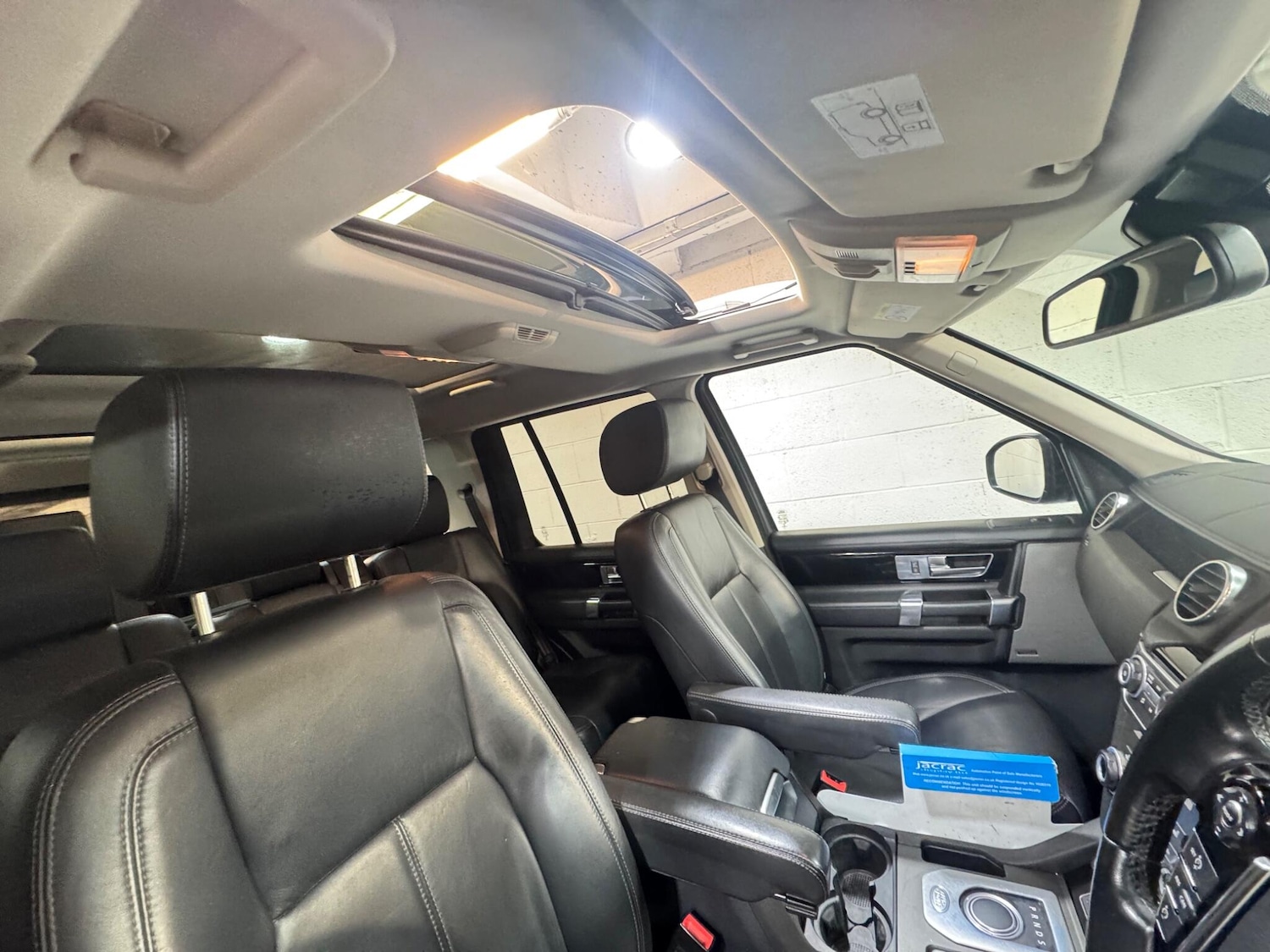 Used Land Rover Discovery 4 2016 for sale - 77671002: Photo 12