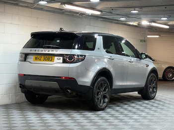 Used Land Rover Discovery Sport 2018 for sale - 77440177: Photo