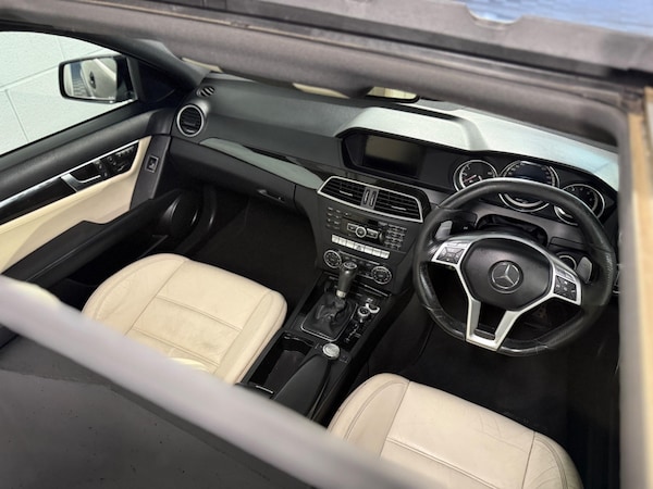 Used Mercedes-Benz C-Class 2014 for sale - 75200075: Photo 10