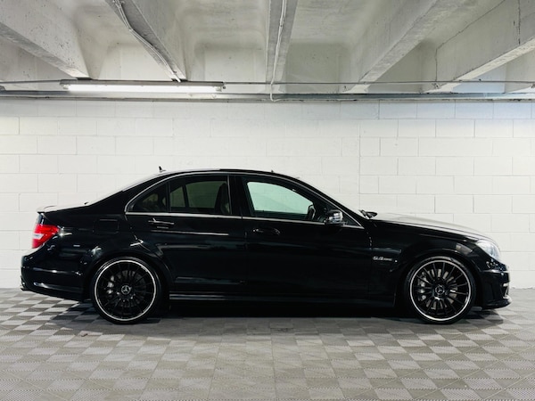 Used Mercedes-Benz C-Class 2014 for sale - 75200075: Photo 5