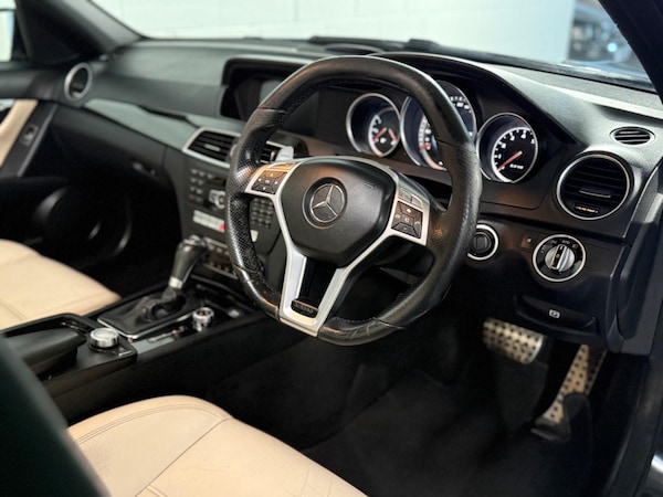 Used Mercedes-Benz C-Class 2014 for sale - 75200075: Photo 9