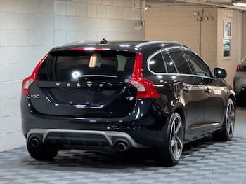 Used Volvo V60 2016 for sale - 79236149: Photo