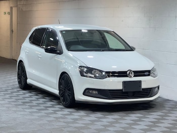 Used Volkswagen Polo 2015 for sale - 79508919: Photo