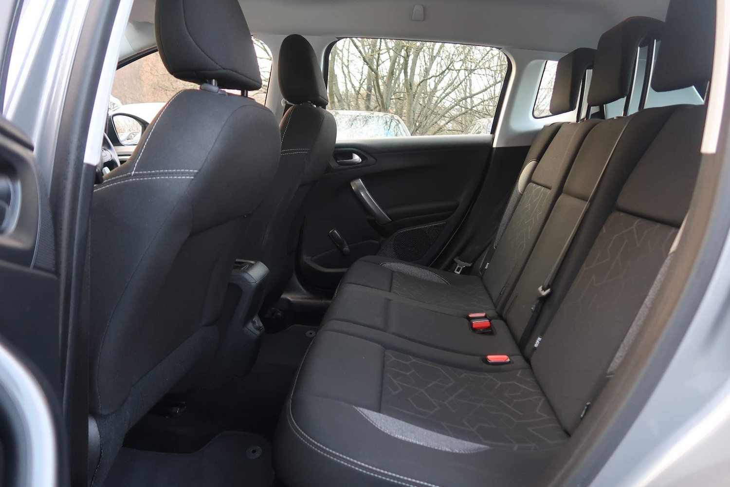 Used Peugeot 2008 2017 for sale - 76988818: Photo 10