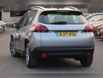 Used Peugeot 2008 2017 for sale - 76988818: Photo
