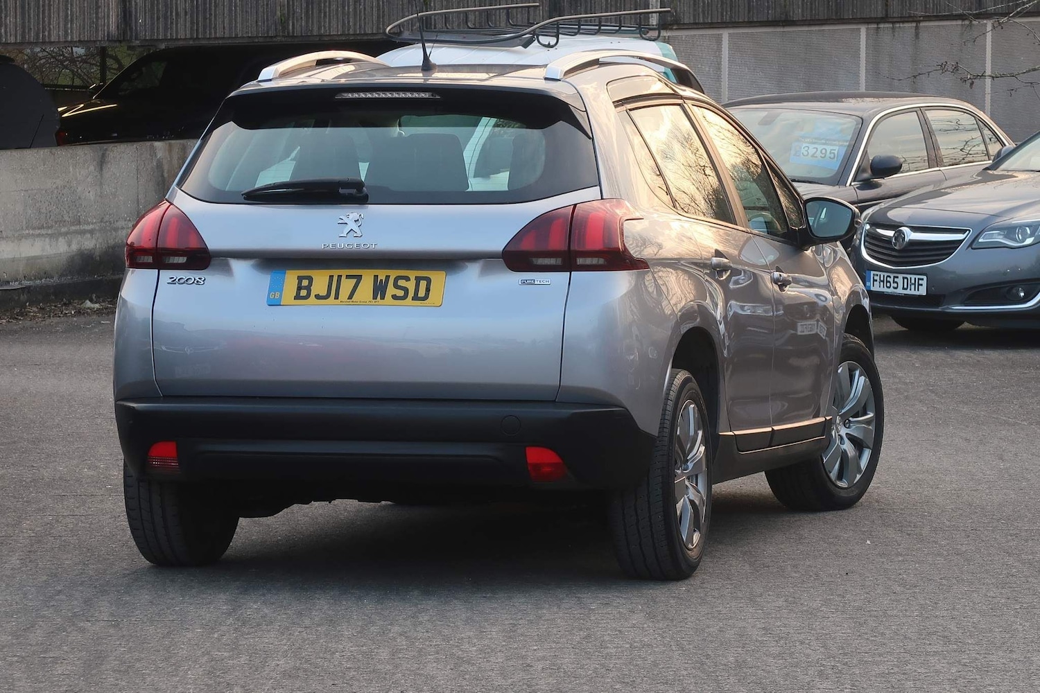 Used Peugeot 2008 2017 for sale - 76988818: Photo 4