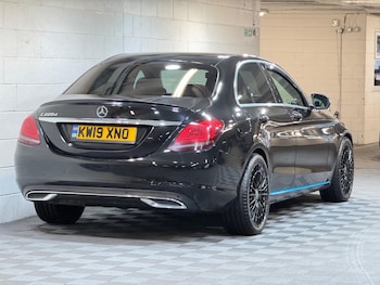 Used Mercedes-Benz C Class 2019 for sale - 77768876: Photo