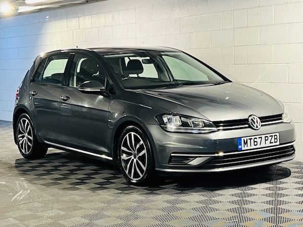 Used Volkswagen Golf 2017 for sale - 73916975: Photo 1