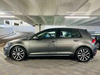 Used Volkswagen Golf 2017 for sale - 73916975: Photo