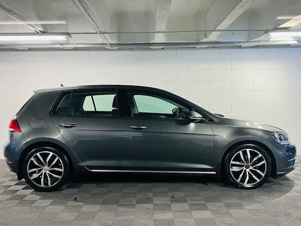 Used Volkswagen Golf 2017 for sale - 73916975: Photo 5