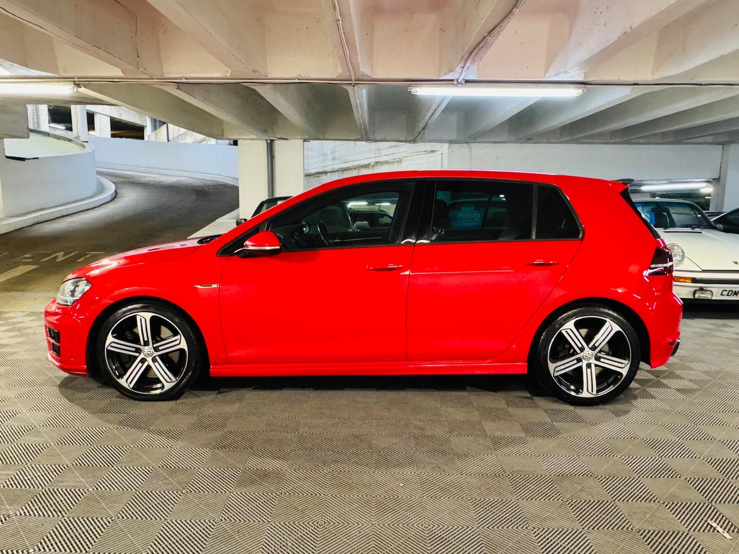 Used Volkswagen Golf 2015 for sale - 76315235: Photo 2