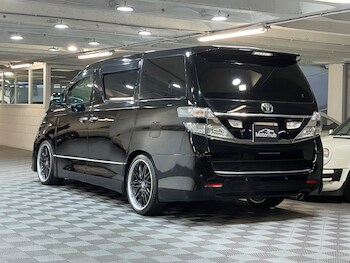 Used Toyota Vellfire 2011 for sale - 78101315: Photo
