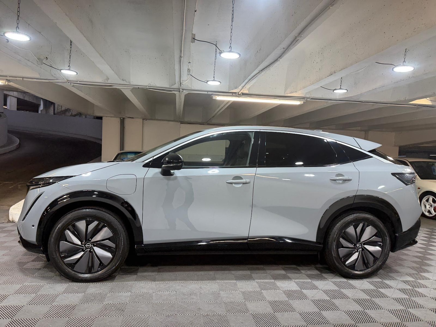 Used Nissan ARIYA 2023 for sale - 77538102: Photo 2