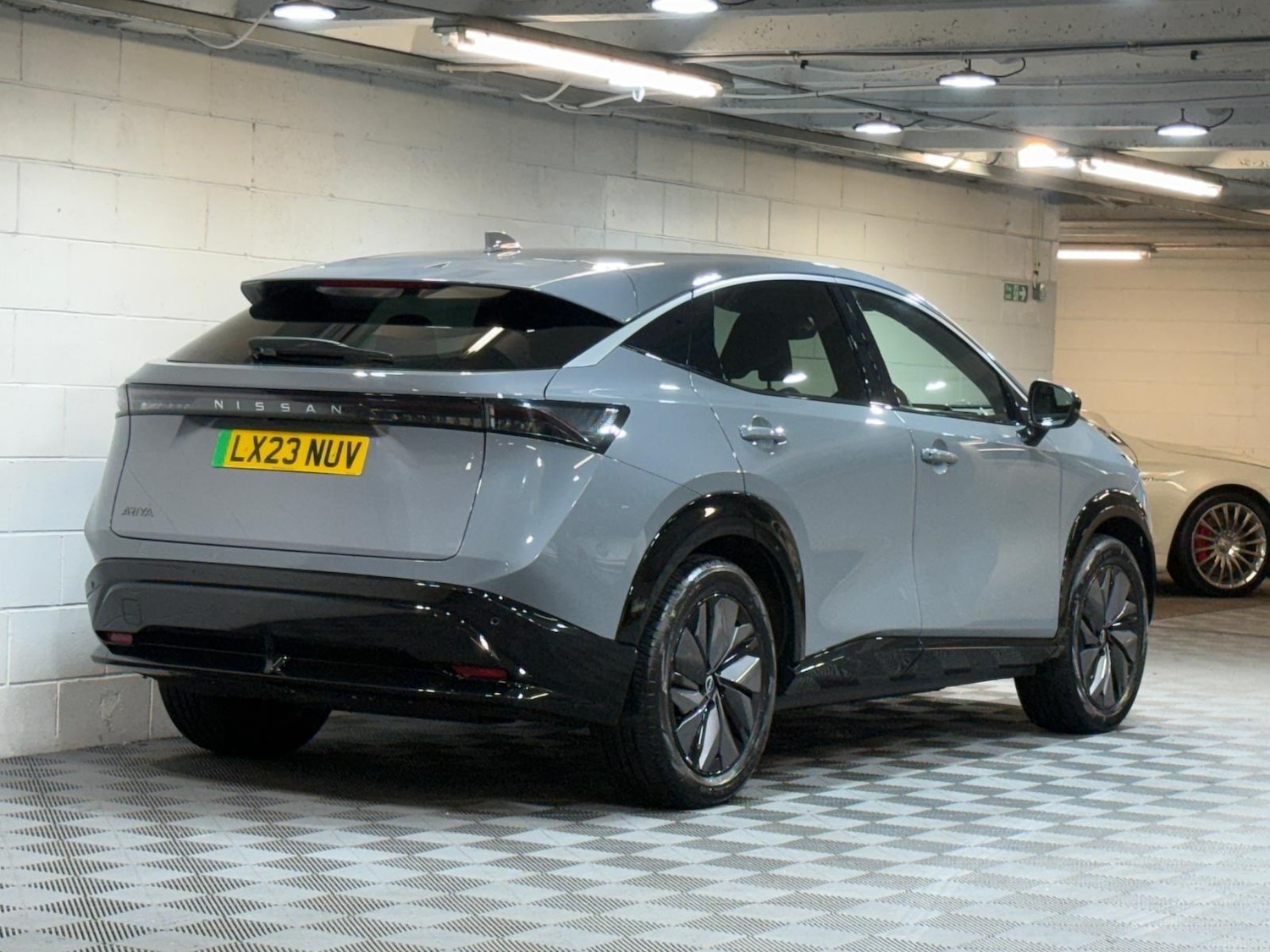 Used Nissan ARIYA 2023 for sale - 77538102: Photo 3