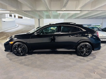 Used Honda Civic 2019 for sale - 75609675: Photo