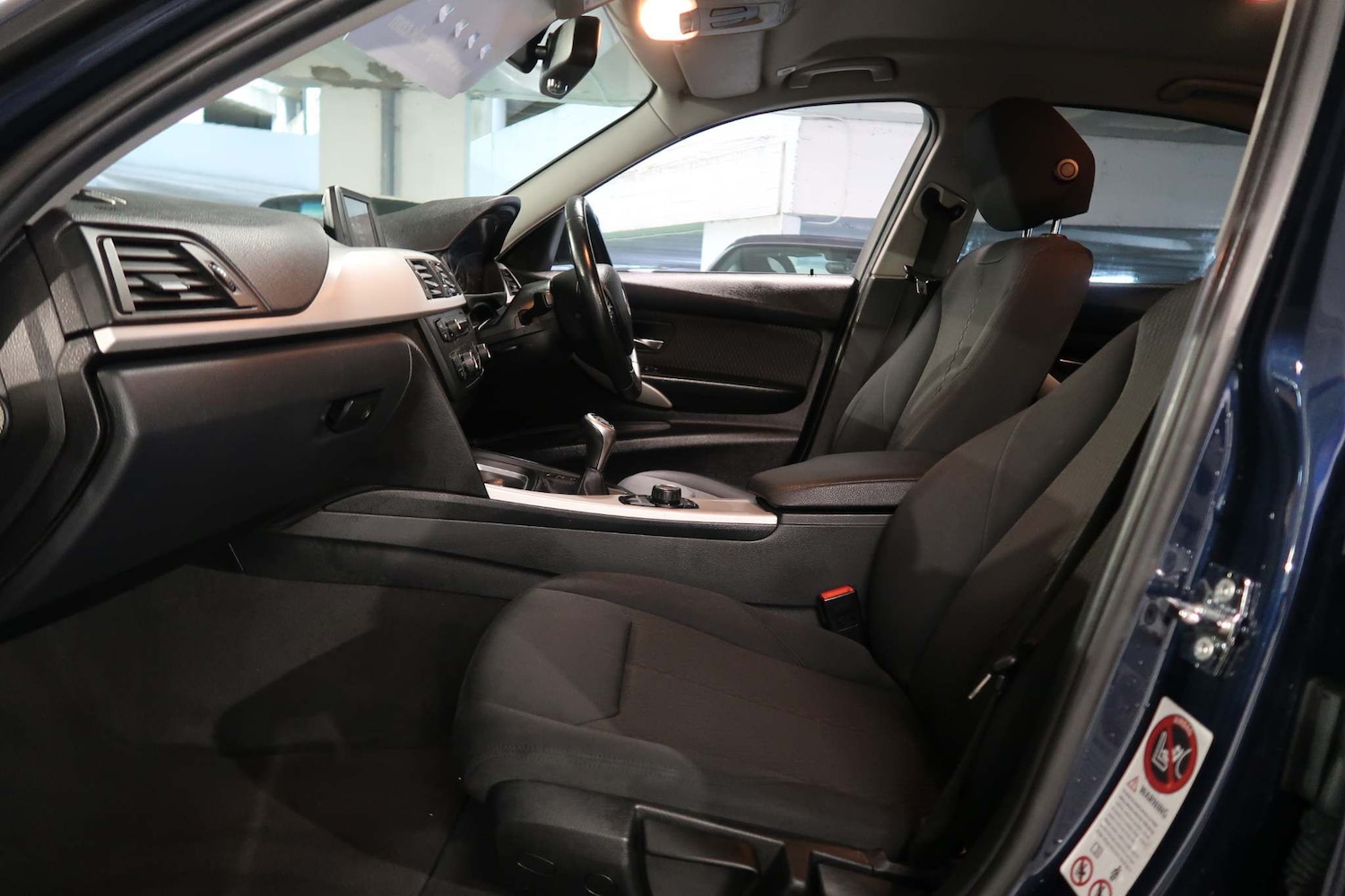 Used BMW 3 Series 2012 for sale - 76988085: Photo 11