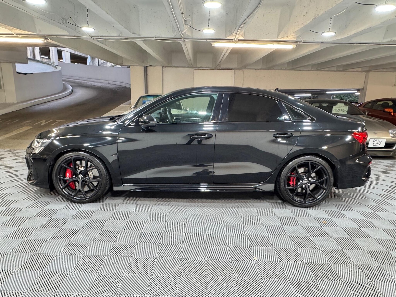 Used Audi RS3 2025 for sale - 78147876: Photo 2