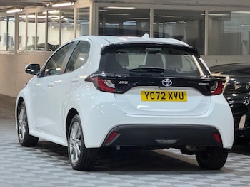 Used Toyota Yaris 2022 for sale - 79048904: Photo