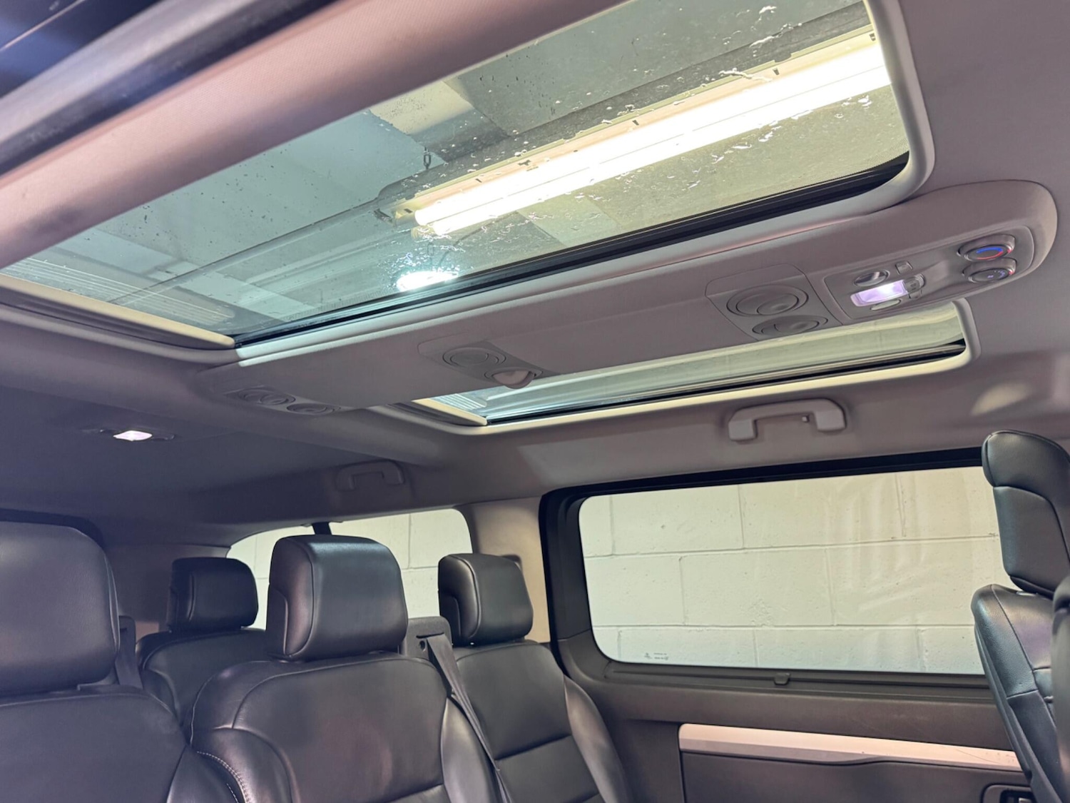 Used Peugeot Traveller 2018 for sale - 77523857: Photo 13