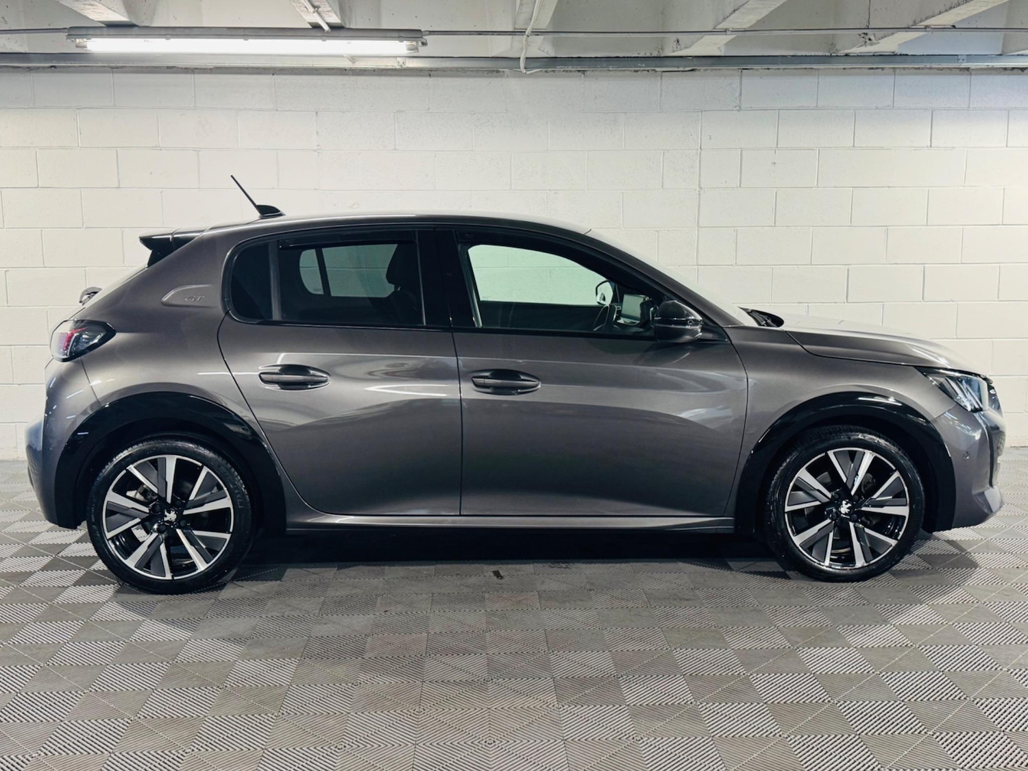 Used Peugeot 208 2022 for sale - 76994019: Photo 5