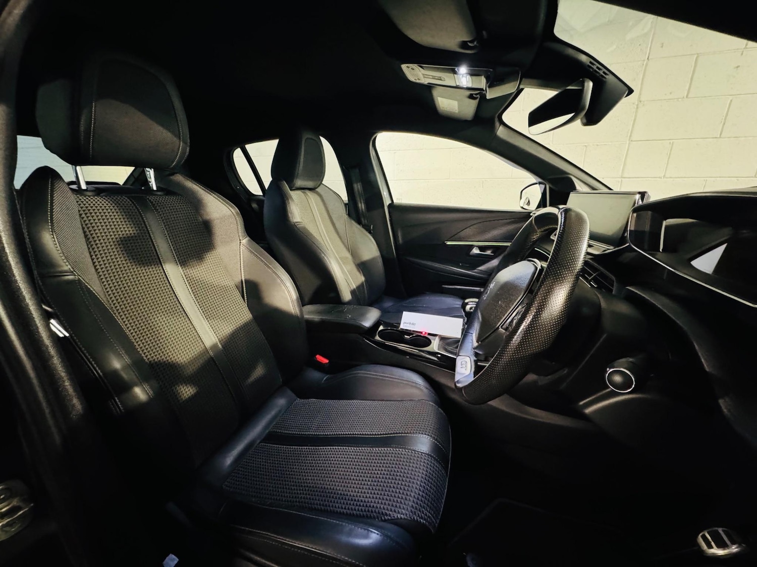 Used Peugeot 208 2022 for sale - 76994019: Photo 7