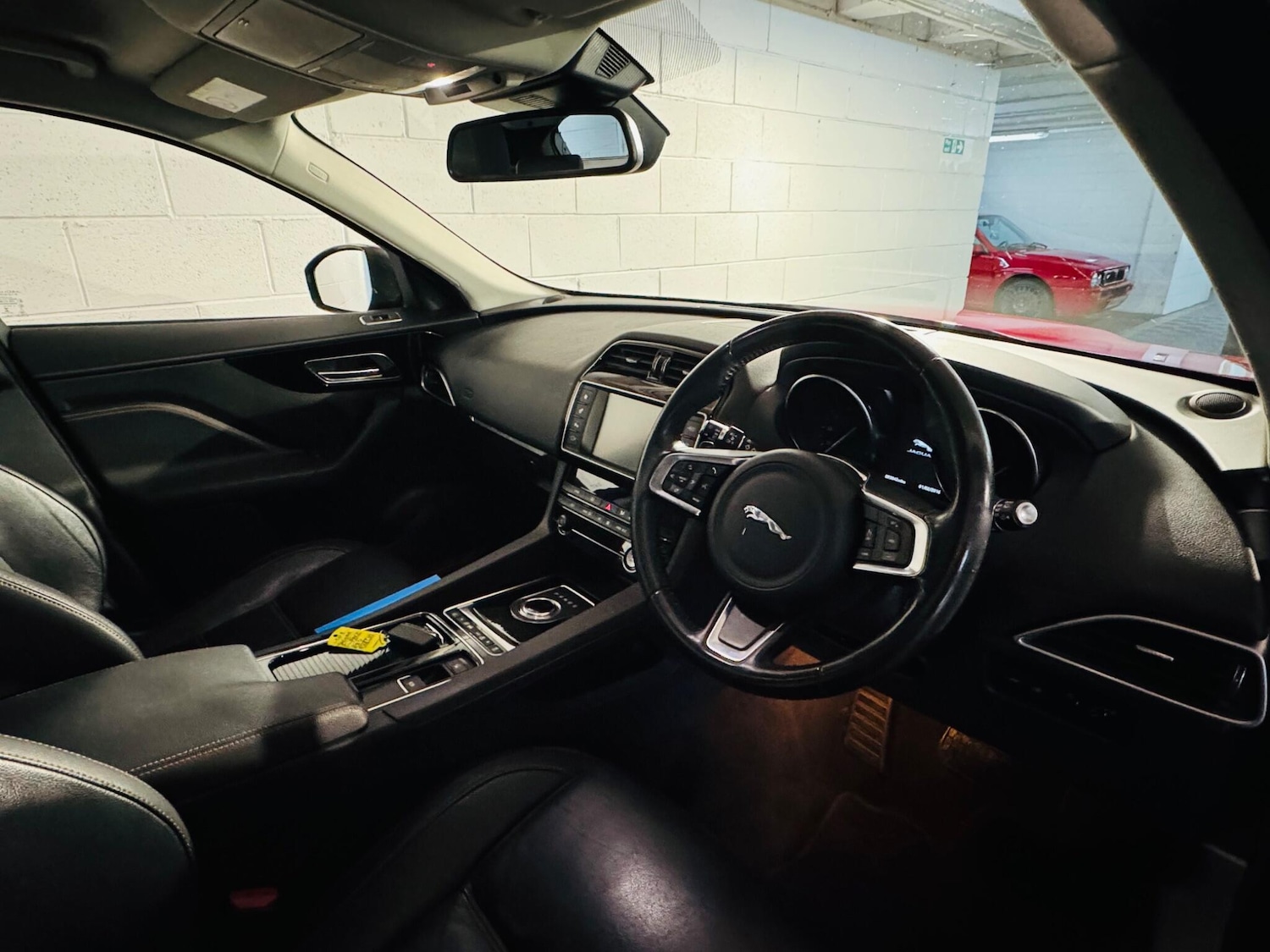 Used Jaguar F-Pace 2018 for sale - 76987713: Photo 8