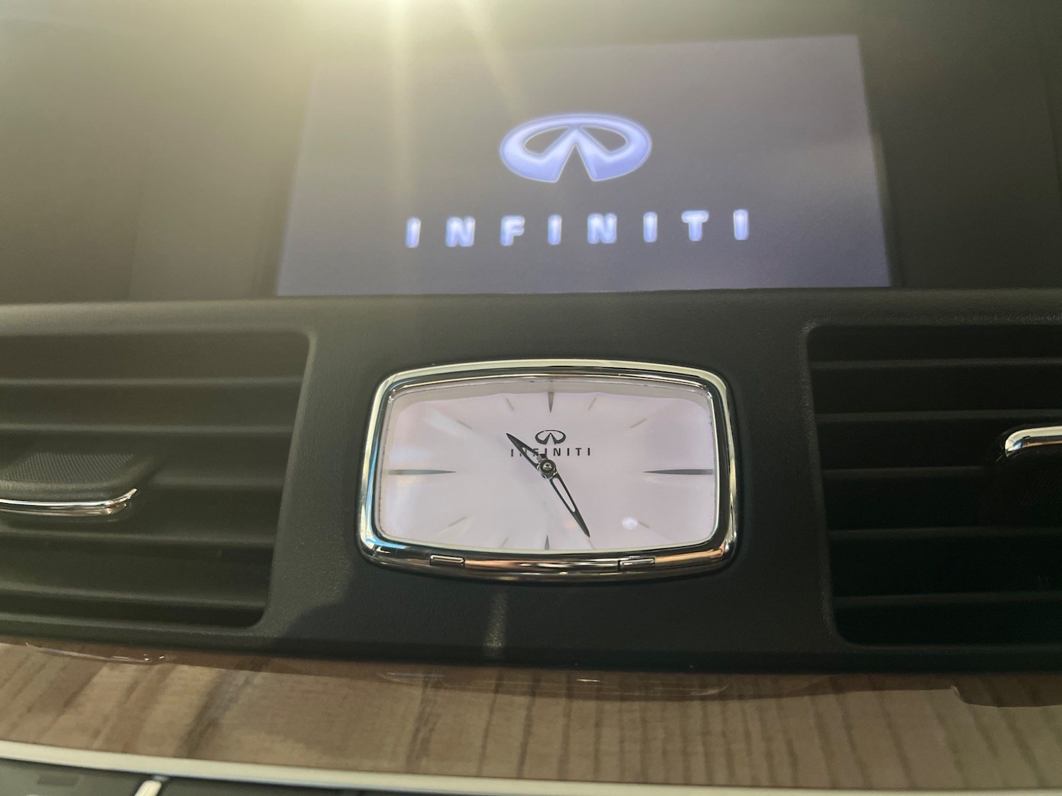 Used Infiniti M 2013 for sale - 76988117: Photo 16