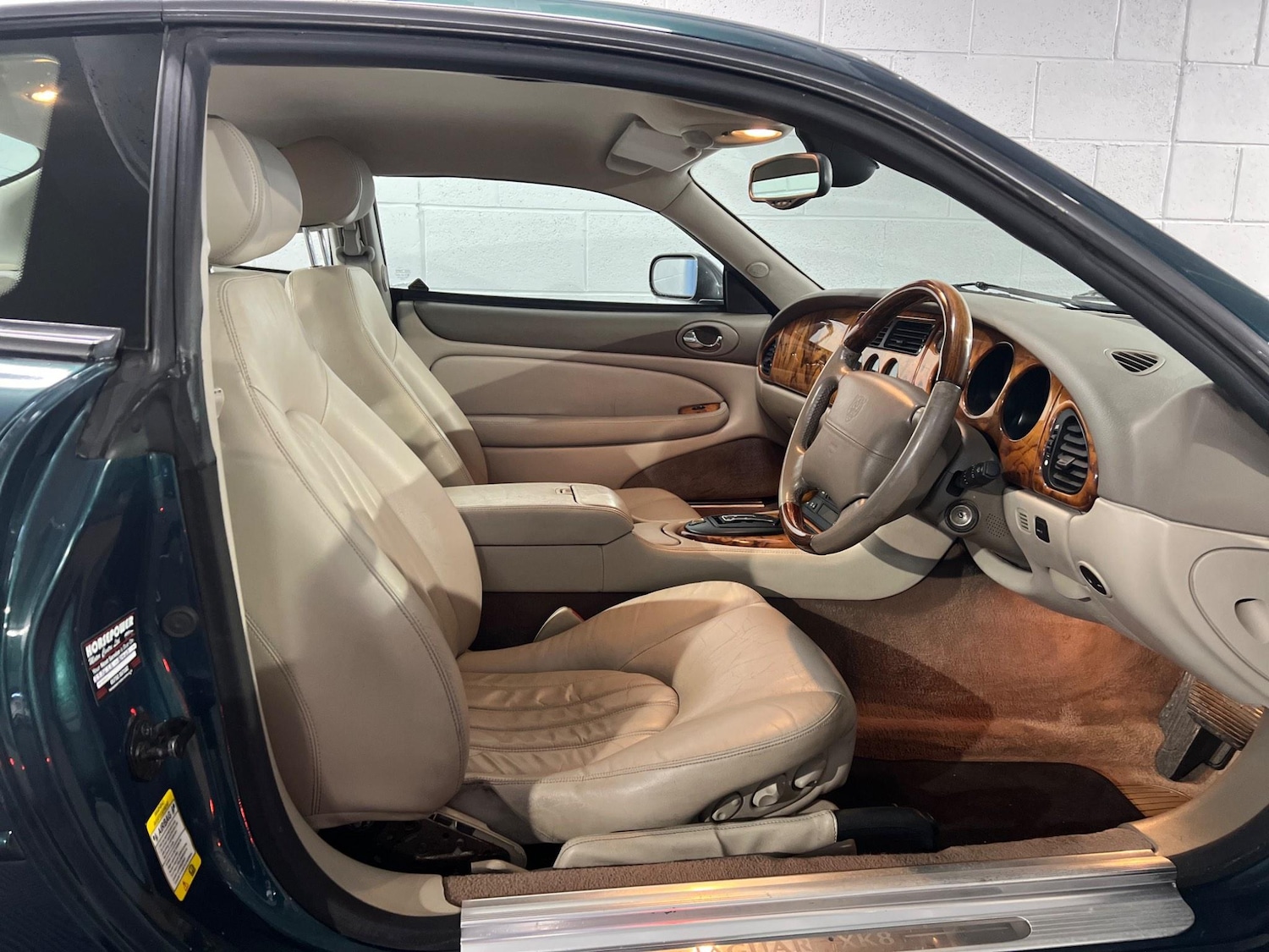 Used Jaguar XK8 2002 for sale - 77156473: Photo 7